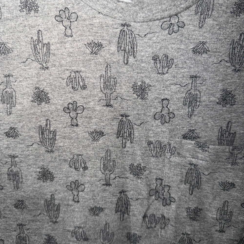 Amazon Essentials Gray Cactus Pattern T-Shirt - Picture 3 of 6